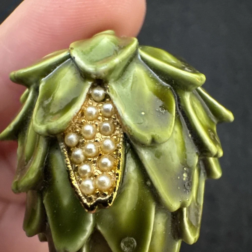 HAR brooch ARTICHOKE enamel pin vintage jewelry seeded pearls Pin 50s Signed